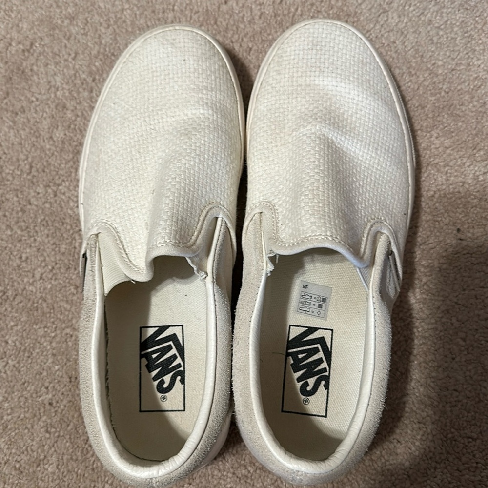 Vans unisex classic slip-on sneakers in suede and canvas size 6M/7.5W
